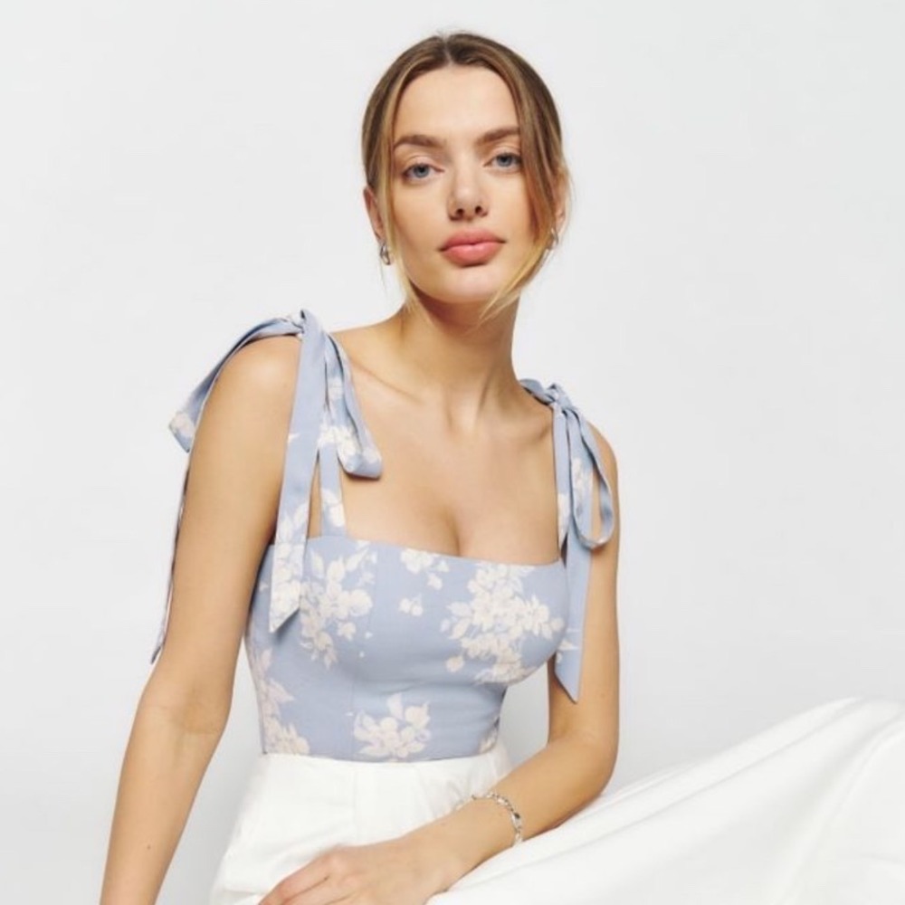 Reformation Ellora floral top Blue Floral Size 6